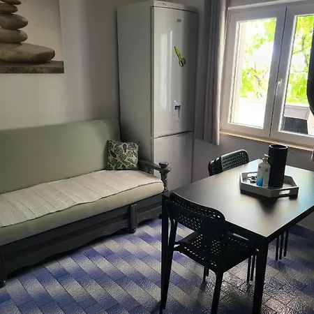 بيت للعطل House Roko روغوزنيكا