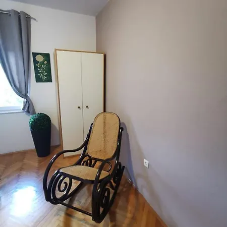 بيت للعطل House Roko روغوزنيكا