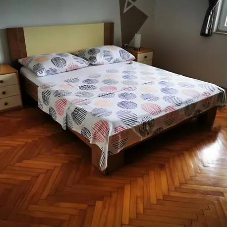 House Roko بيت للعطل روغوزنيكا