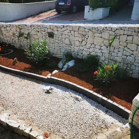 House Roko * روغوزنيكا